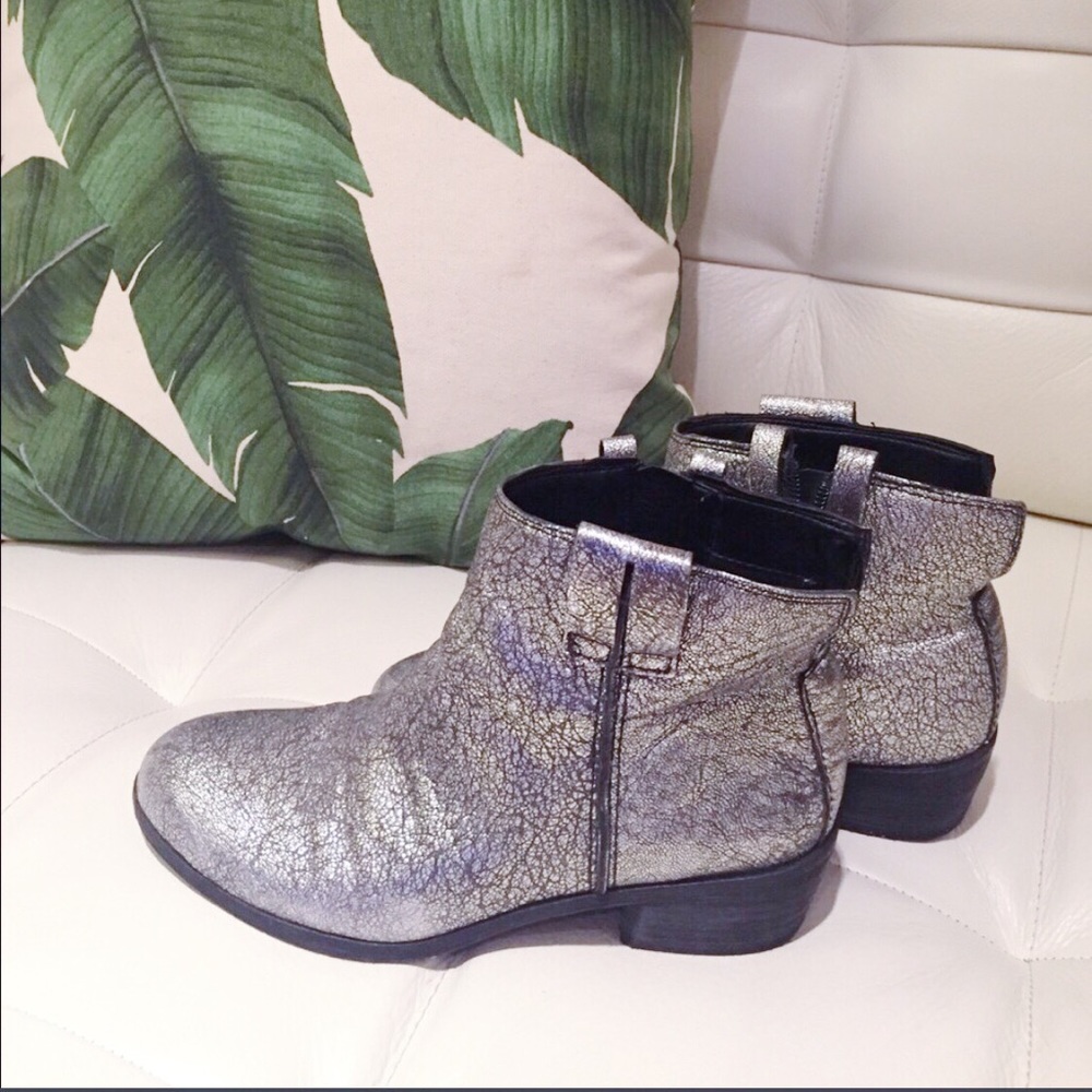 Sam Edelman Silver Booties✨